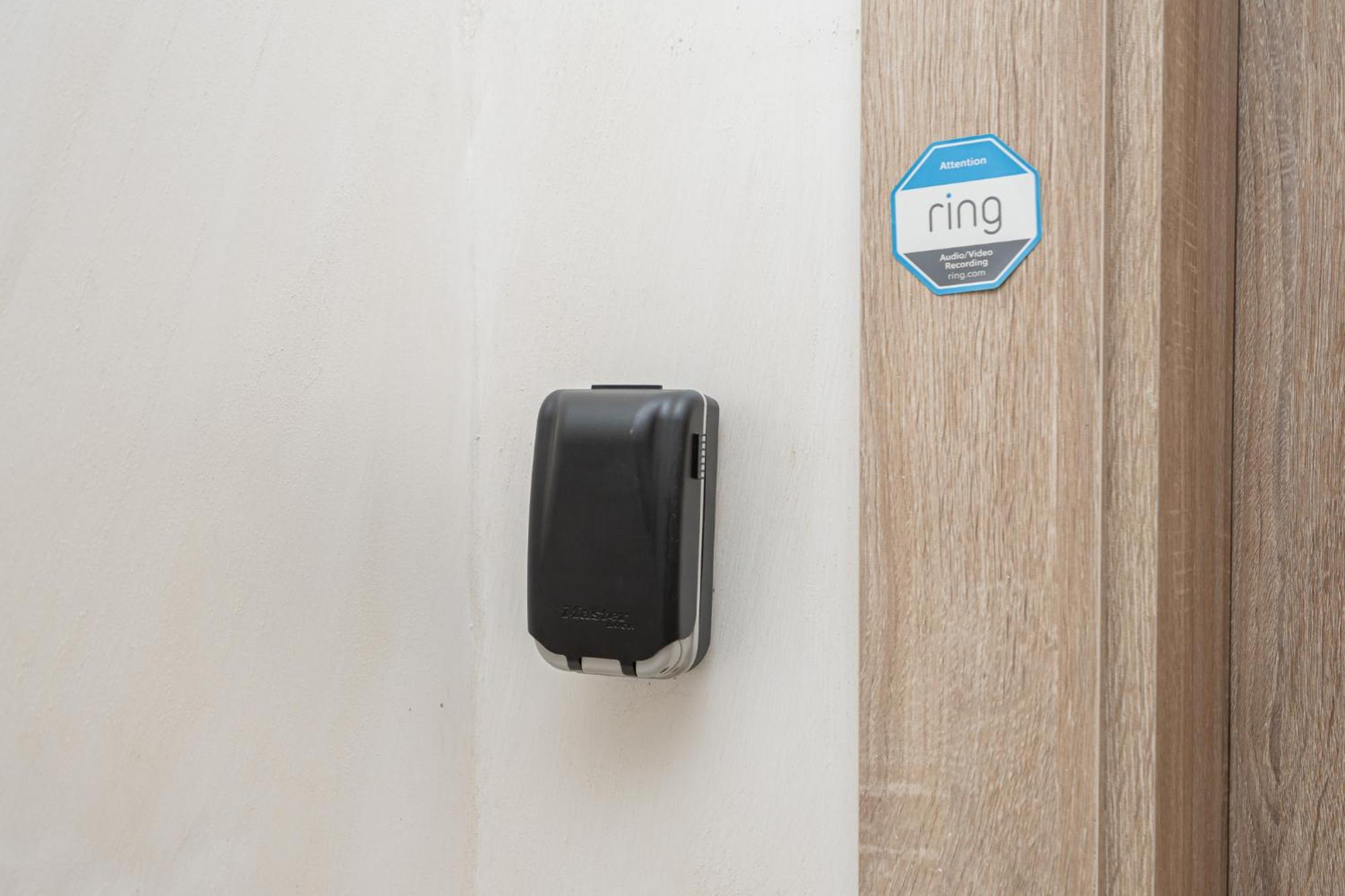Deluxe Appartement Au Centre Avec Un Grand Balcon Tânger Exterior foto