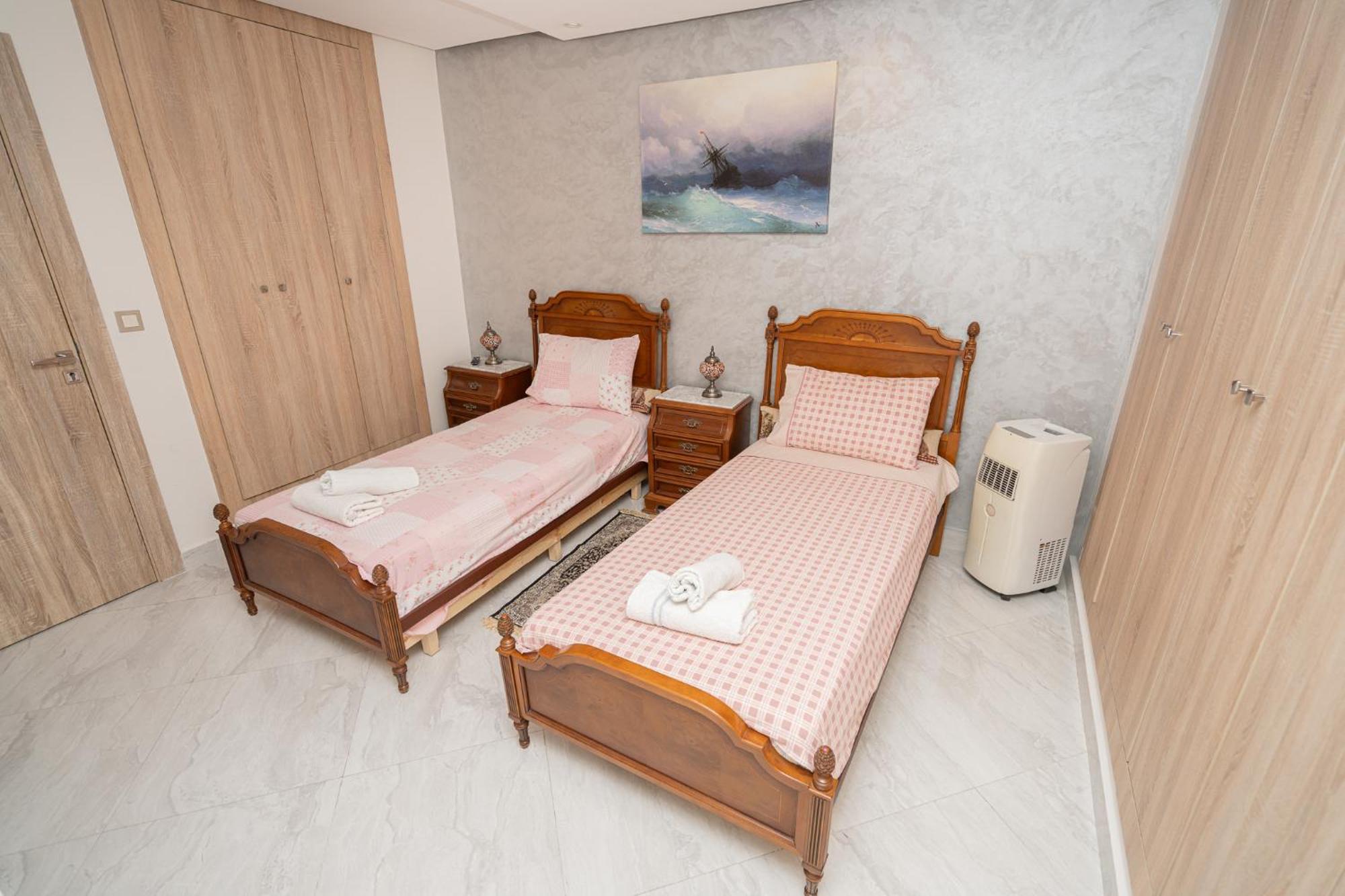Deluxe Appartement Au Centre Avec Un Grand Balcon Tânger Exterior foto